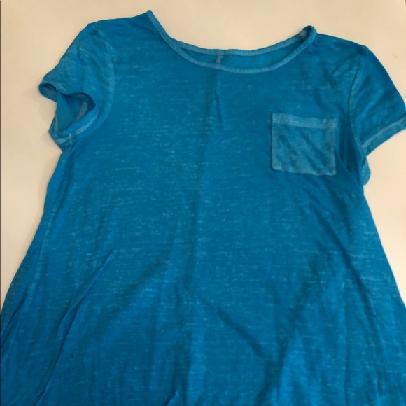 Two justice tops, and 1 pair of shorts - Picture 3 of 6